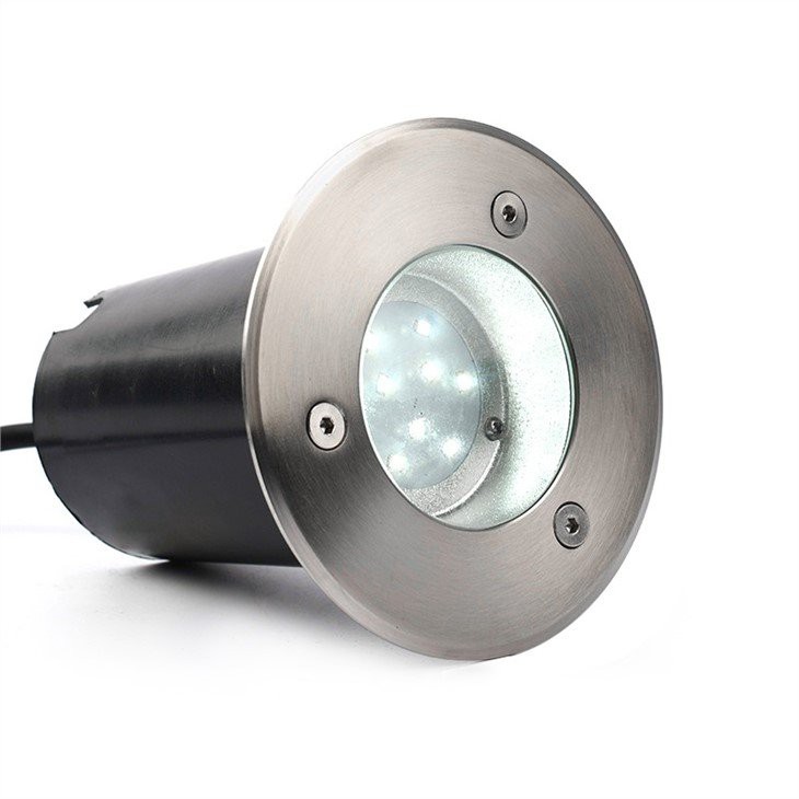 Lumière étanche pour piscine